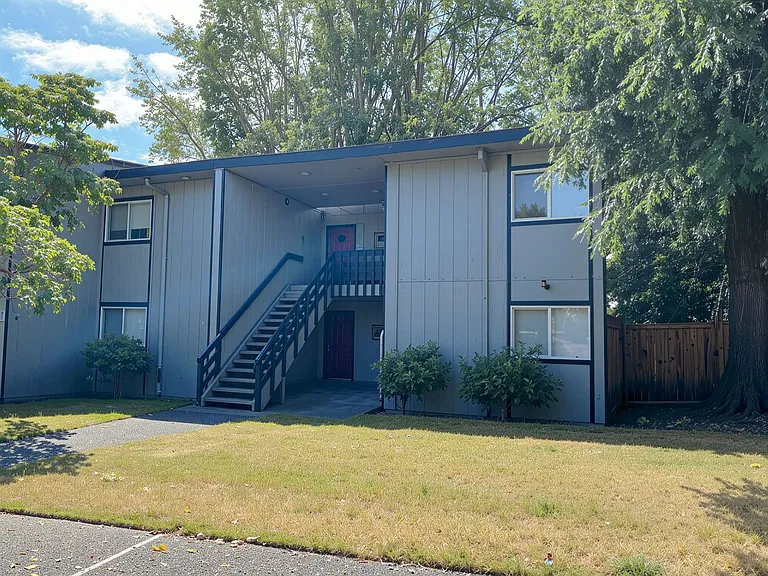 1411 S Union Ave — Photo 17