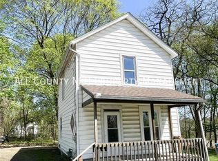 143 Roswell St, Akron, OH 44305