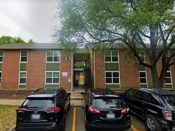 3rd image of 1910 Wilson St #2880