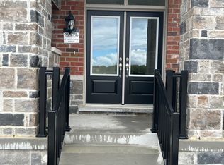 867 Smoothrock Ave, Pickering, ON L1X0R4