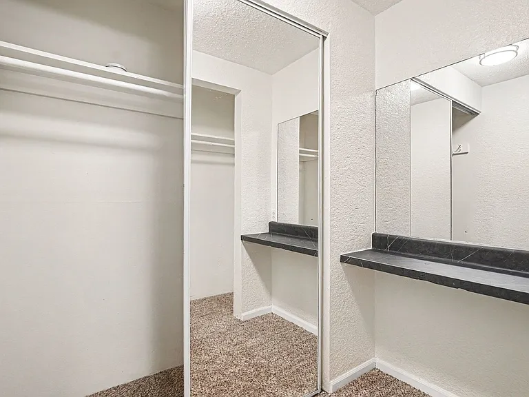 1243 N Washington St #101 — Photo 16