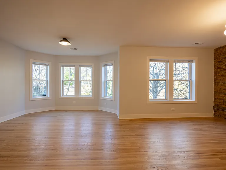 5657 N Talman Ave #2 — Photo 7