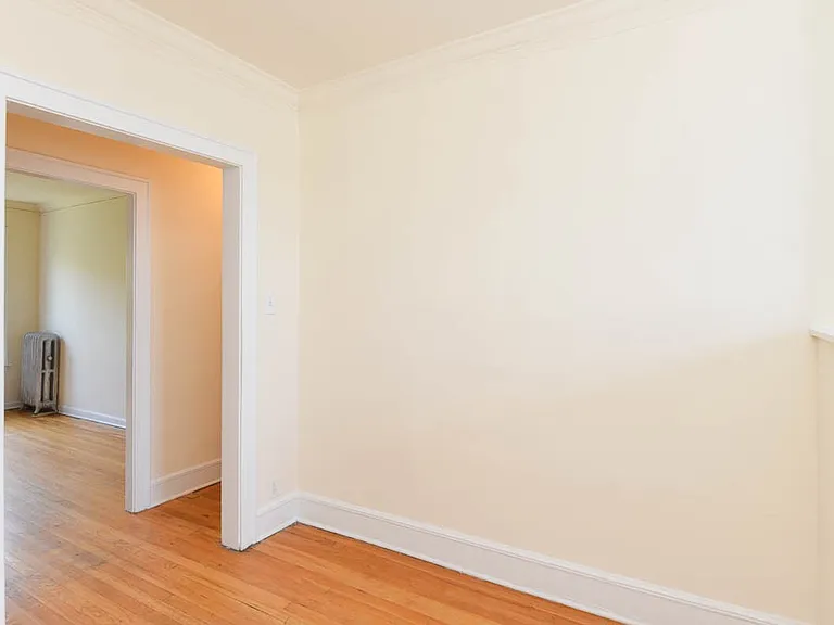 2334.5 N Spaulding Ave #B4 — Photo 7