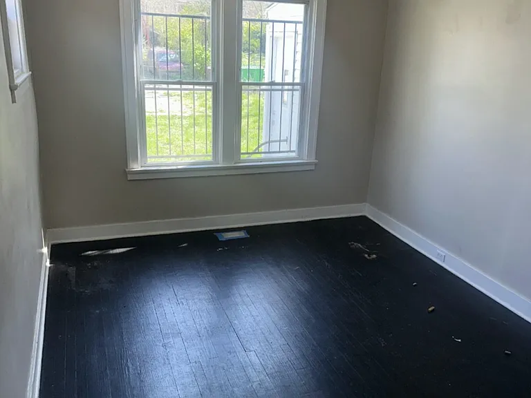 5216 Davison Ave — Photo 6
