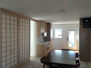 323 24th St NE, Cedar Rapids, IA 52402