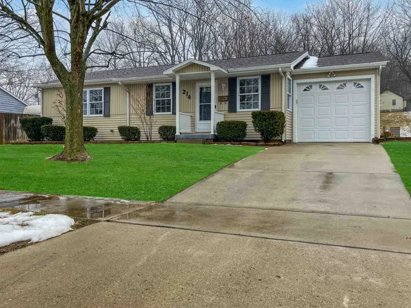 214 Canyon Pkwy, Connersville, IN 47331