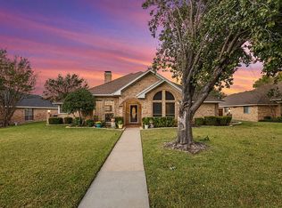 1417 Thistlewood Dr, Desoto, TX 75115