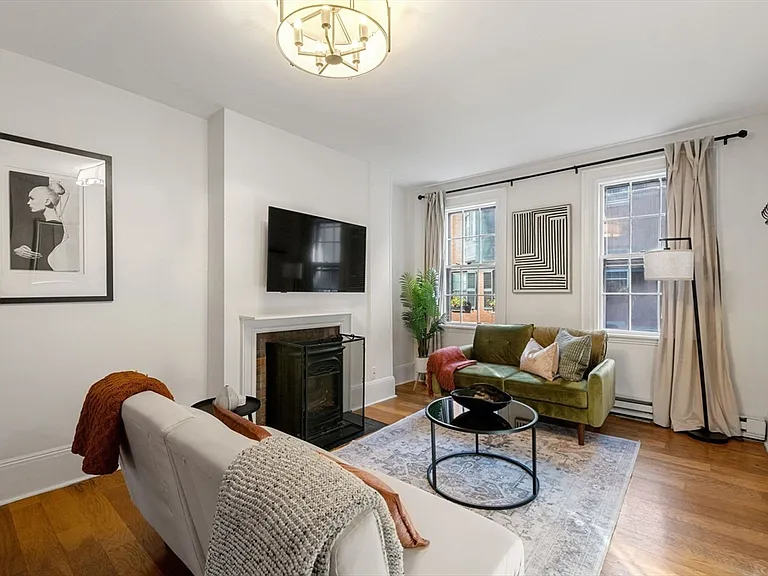 102 Revere St #1A — Photo 5