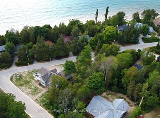 9 Hemlock St, Saugeen Shores, ON N0H 2L0