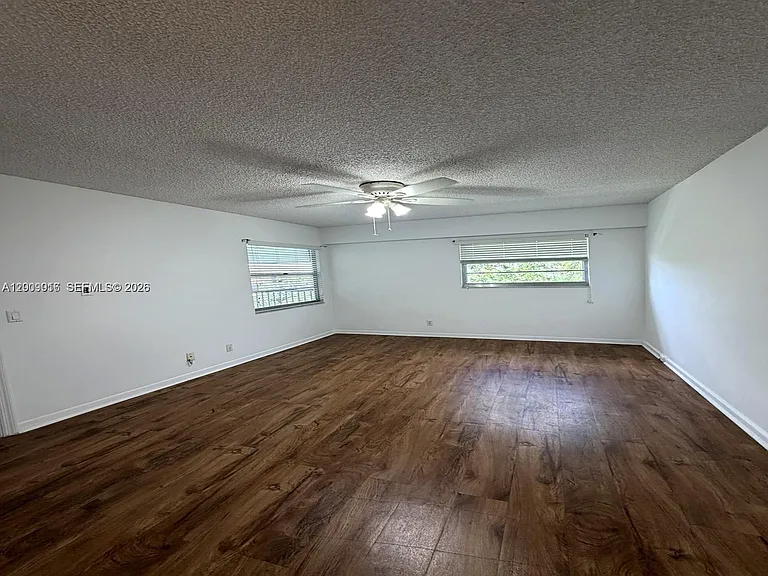 1400 SW 124th Ter #402Q — Photo 16
