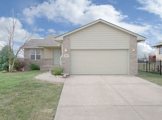 1400 E Sunset Ct, Goddard, KS 67052