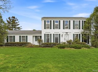 3464 Buckingham Trl, West Bloomfield, MI 48323