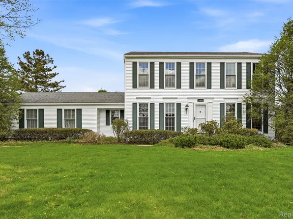 3464 Buckingham Trl, West Bloomfield, MI 48323