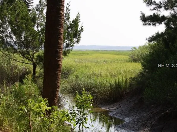 4 Marsh Palms Pl, Bluffton, SC 29910