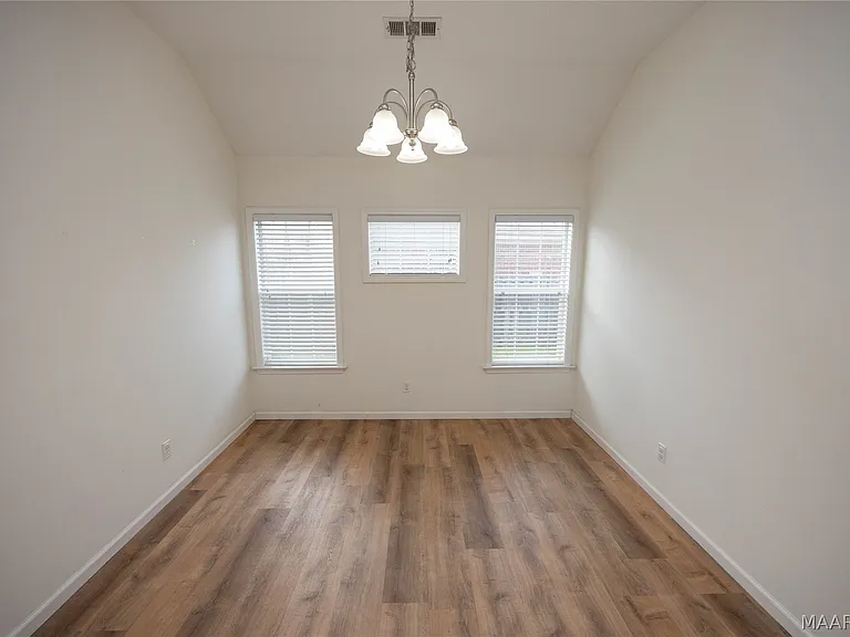 8824 Stoneridge Pl — Photo 6