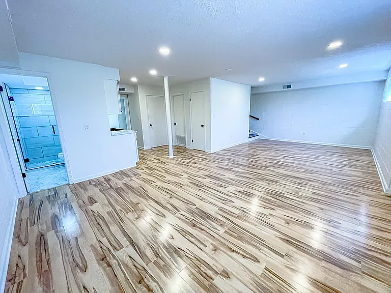 323 Forrest Glen Rd — Photo 12