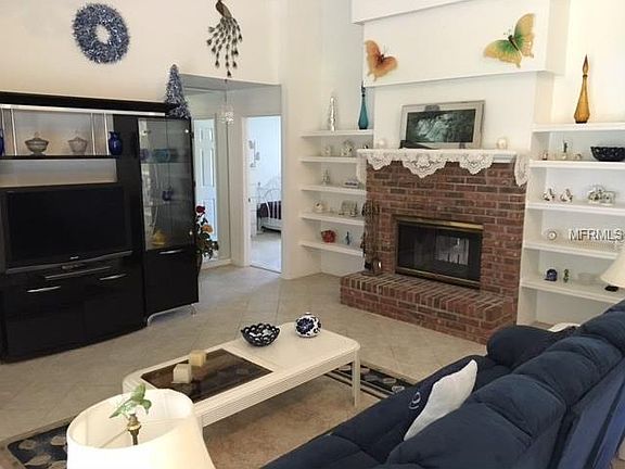 3rd image of 696 Adriane Park Cir
