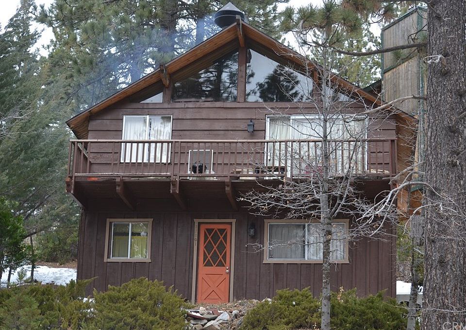 1st image of 32801 Deer Lick Ln