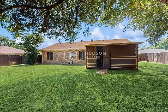 7320 Windhaven Rd — Photo 21