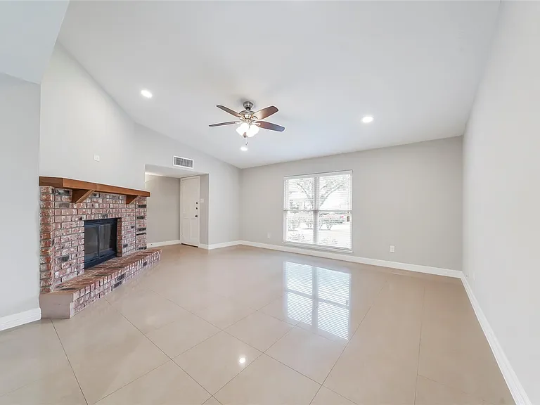 6630 Tara Dr — Photo 5