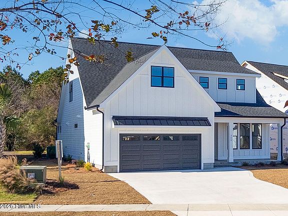 2nd image of 366 Summerhouse Drive
