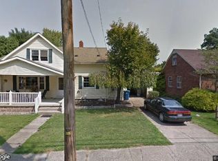 221 1/2 Morgan St, Barberton, OH 44203