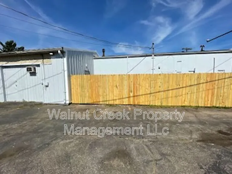 6015 Lake Ave #SUTTON STATION FORMA — Photo 20