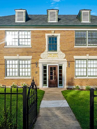2209 Main St #1 Photo 1