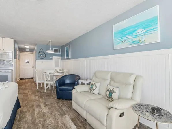 8817 S Thomas Dr, Panama City, FL