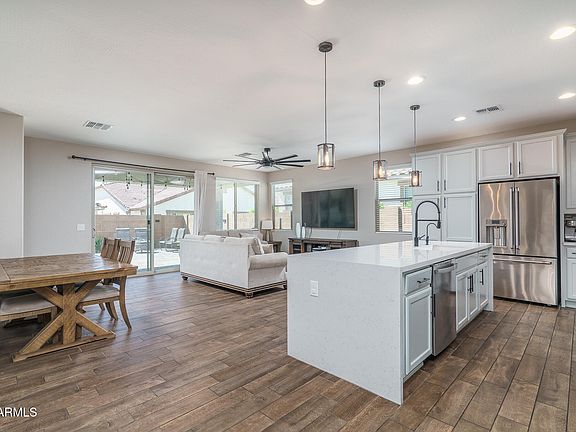 4th image of 14405 W FAYE Way