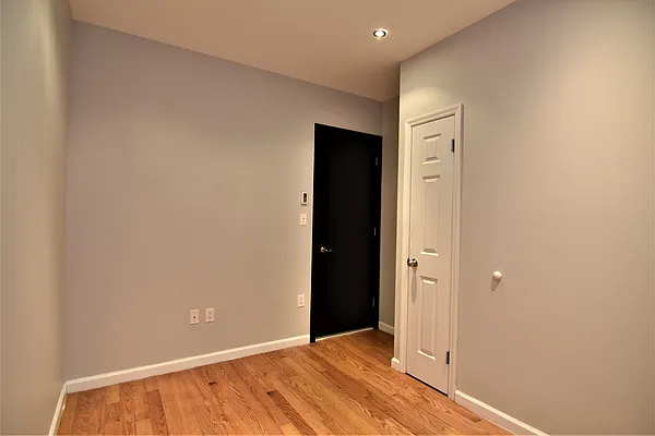 Rented by Bohemia Realty Group | media 15