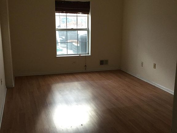 Bright and spacious bedroom