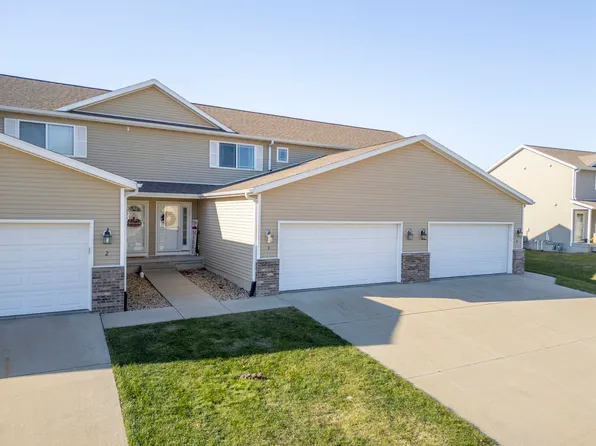 5005 Algonquin Dr APT 3, Cedar Falls, IA 50613