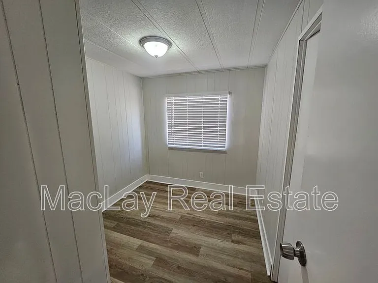 1113 W Corinthian Cir — Photo 14