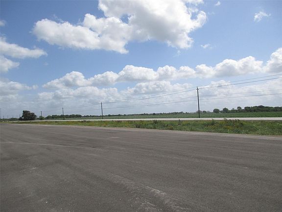 3rd image of 10234 Highway 36