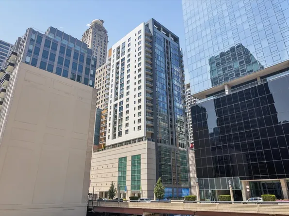 160 E Illinois St APT 2104, Chicago, IL 60611