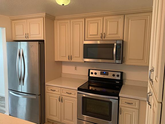 3rd image of 2630 Lincoln Way #B12
