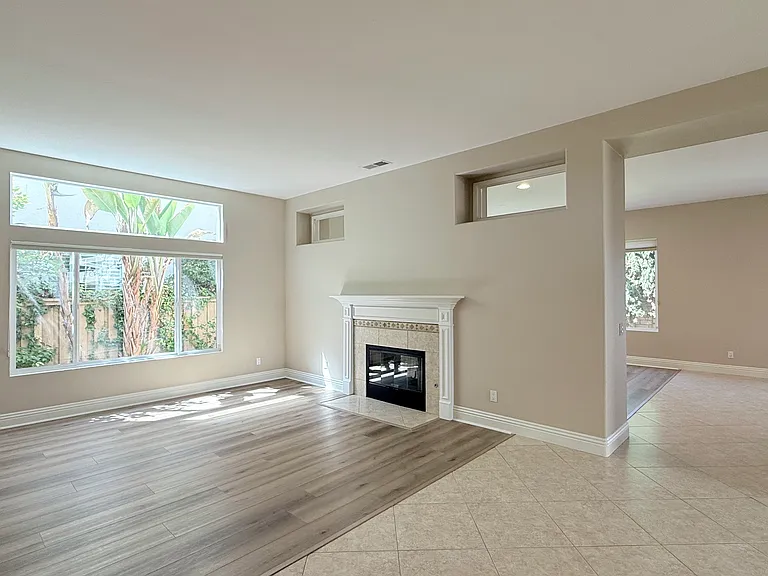10570 Gaylemont Ln — Photo 9