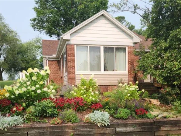 5701 New Harmony Rd, Evansville, IN 47720