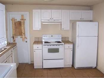 2nd image of 1375 NE 40th Ct