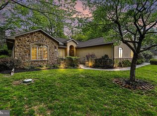 615 W 3rd Ave, Lititz, PA 17543