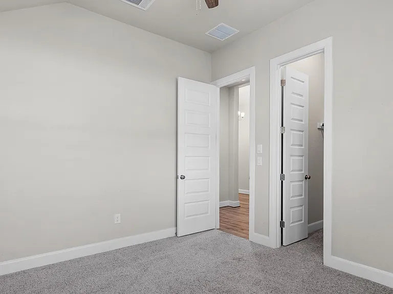 557 Tobacco Pass — Photo 17