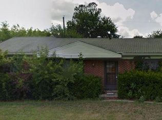 9416 Barry Dr, Romulus, MI 48174