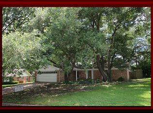 2002 Lee St, Brenham, TX 77833