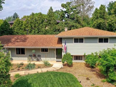 8132 Fairmount Ave, Downers Grove, IL, 60516