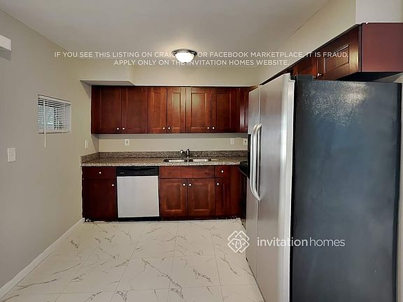 5th image of 908 Belmont Dr