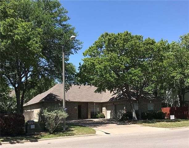 1st image of 30514 La Quinta Dr