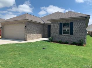 13767 Highland Pointe Dr, Northport, AL 35475