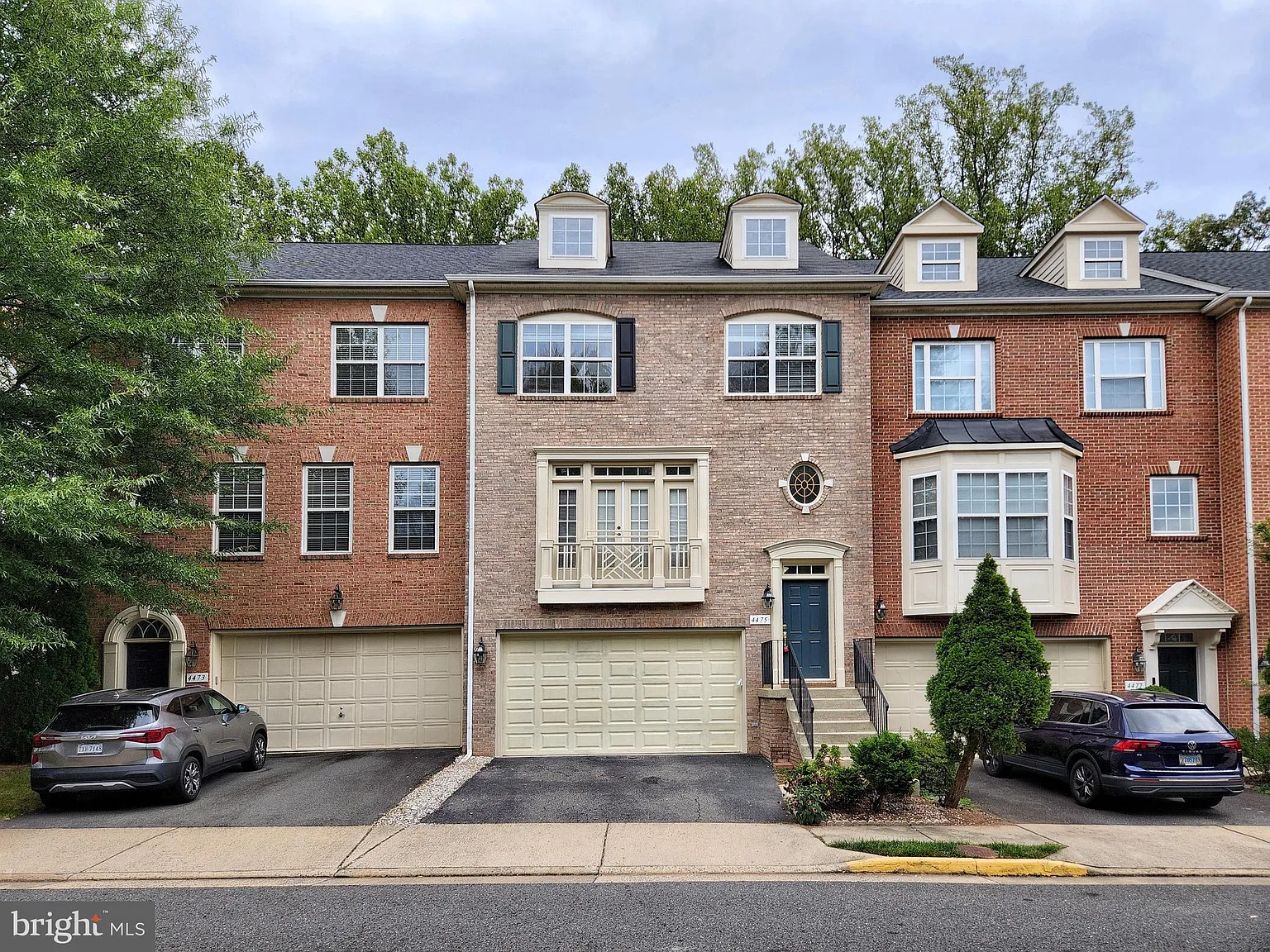 3 bed, 3.5 bath, 1946 sqft, $3,500 — Photo 1