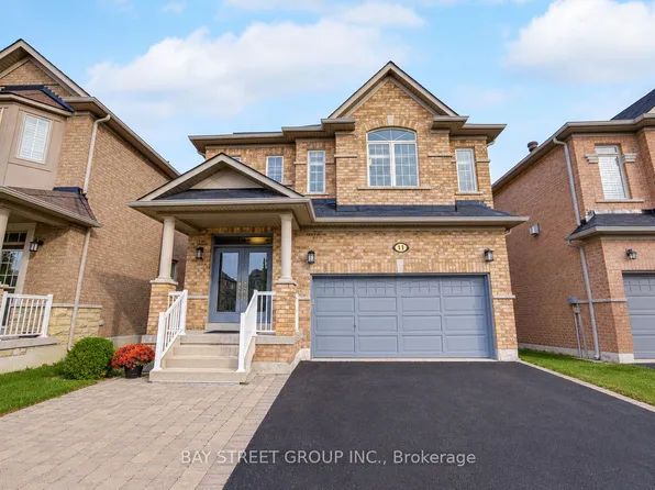11 Farmington Rd, Whitchurch Stouffville, ON L4A 0Y5